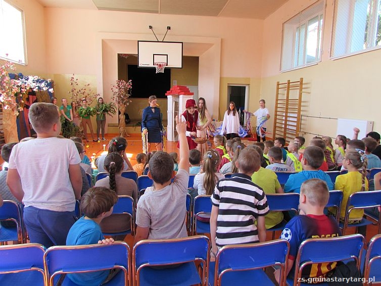 Przedstawienie w języku angielskim Przedstawienie w języku angielskim