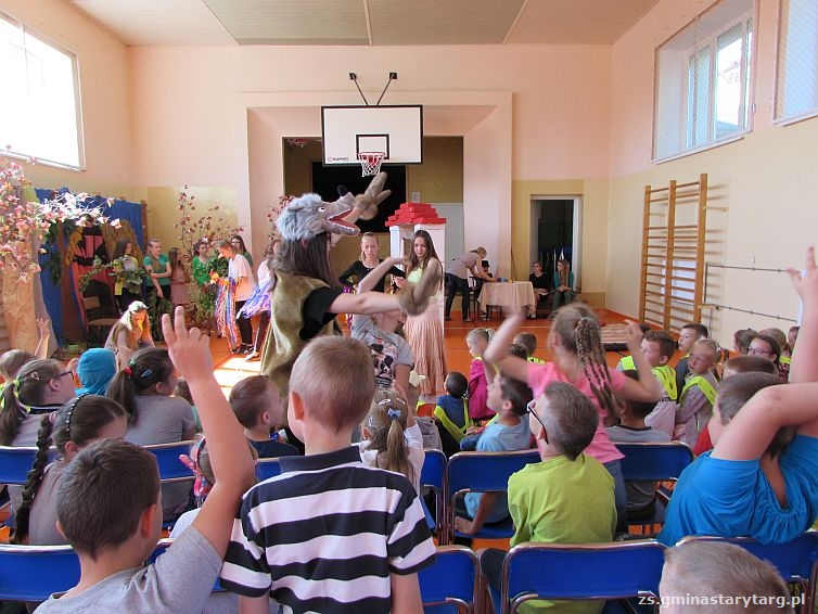 Przedstawienie w języku angielskim Przedstawienie w języku angielskim