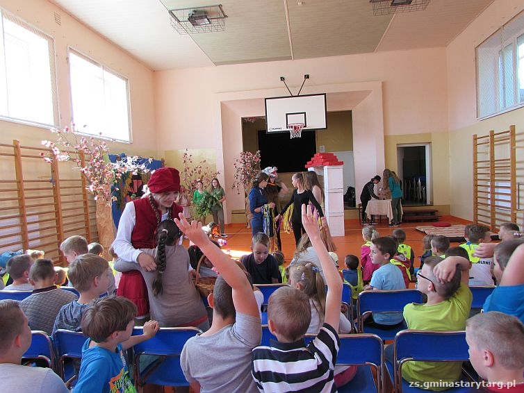 Przedstawienie w języku angielskim Przedstawienie w języku angielskim